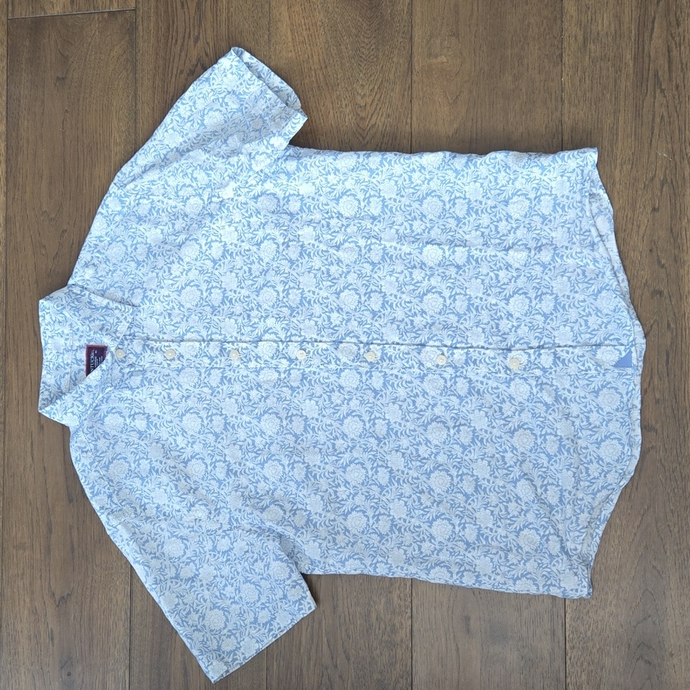 Linen Short Sleeve UntuckIt Shirt